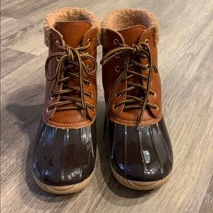 Boutique duck boots!